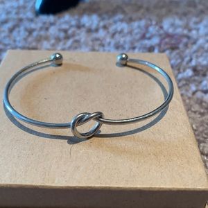 Knot bracelet